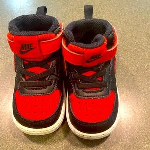 Toddler Nike High top Court Borough Size 6